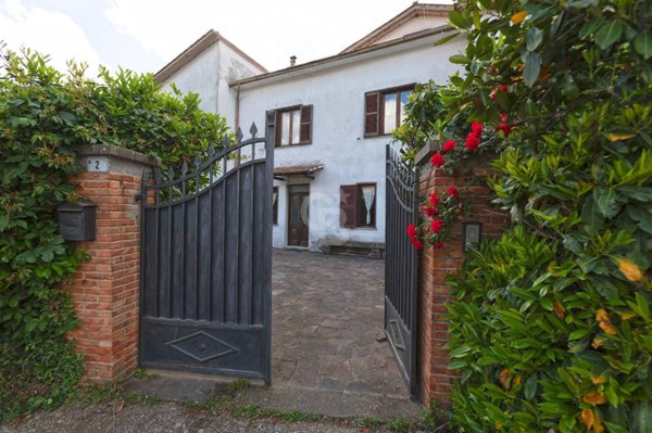 casa indipendente in vendita a Vetralla in zona Tre Croci