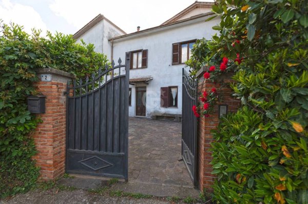 casa indipendente in vendita a Vetralla in zona Tre Croci