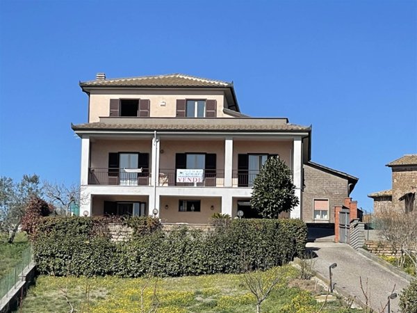 casa indipendente in vendita a Vetralla in zona Tre Croci