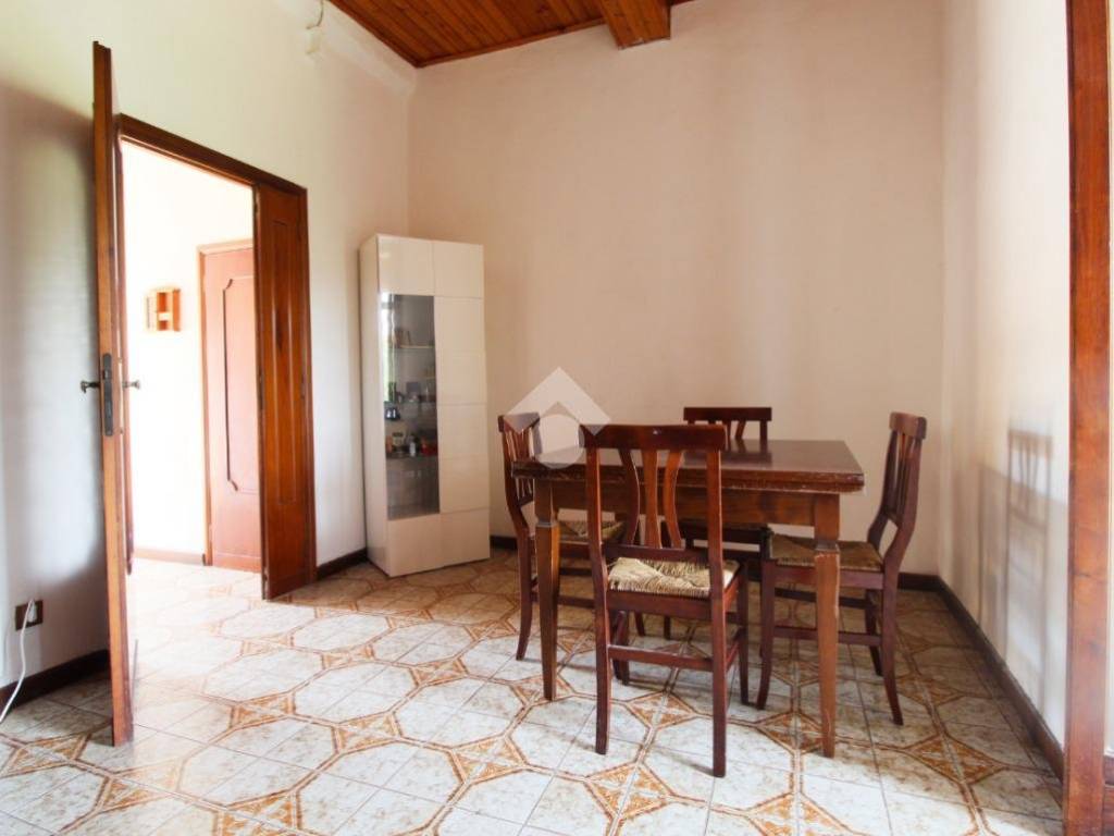 casa indipendente in vendita a Vetralla