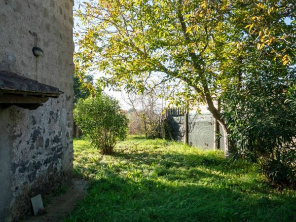 casa indipendente in vendita a Vetralla in zona Tre Croci