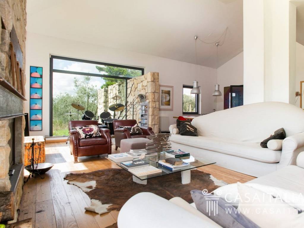casa indipendente in vendita a Vetralla