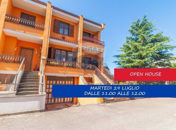 casa indipendente in vendita a Vetralla