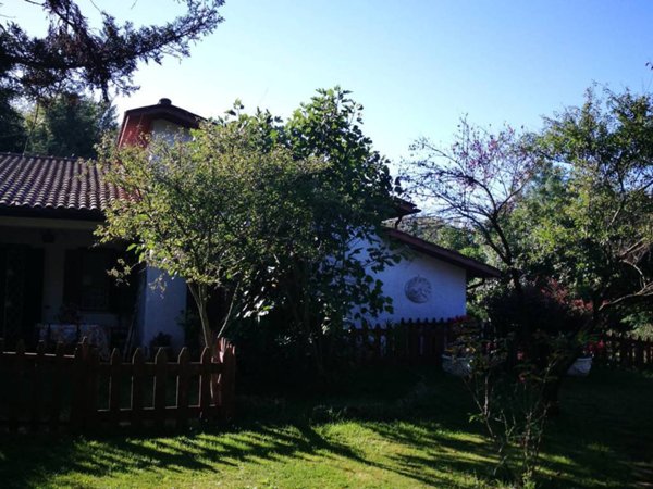 casa indipendente in vendita a Vetralla