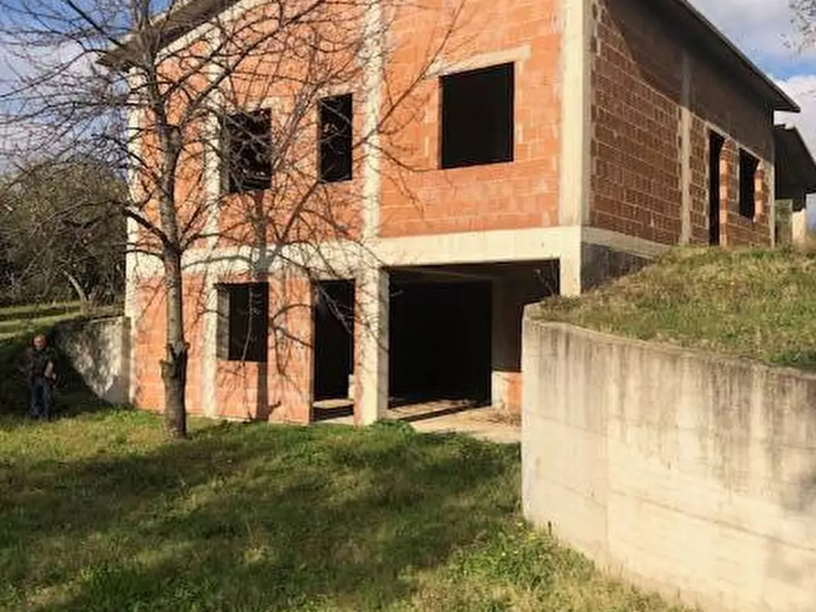 casa indipendente in vendita a Vetralla