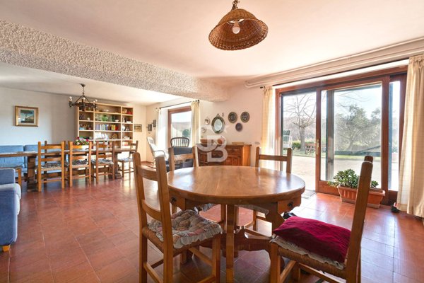 casa indipendente in vendita a Vetralla in zona Madonna del Ponte