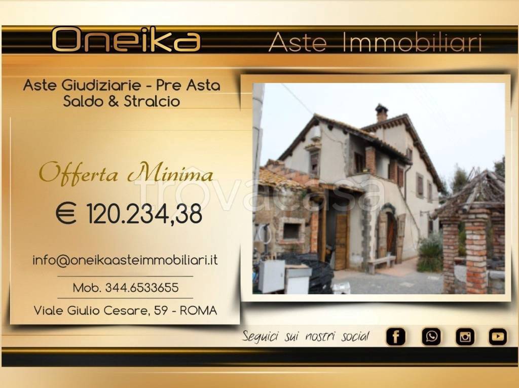 casa indipendente in vendita a Vetralla