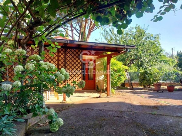 casa indipendente in vendita a Vetralla in zona Tre Croci