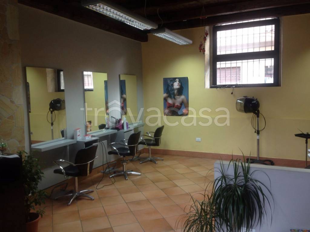 negozio in vendita a Vetralla