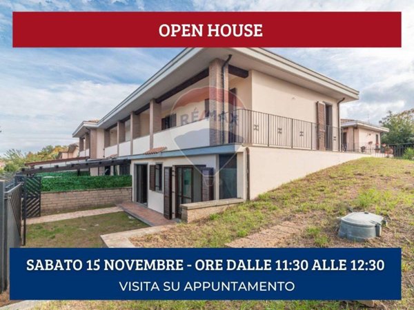 casa indipendente in vendita a Vetralla