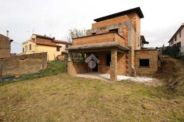 casa indipendente in vendita a Vetralla in zona La Botte