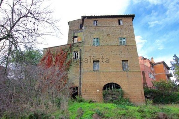 casa indipendente in vendita a Vetralla
