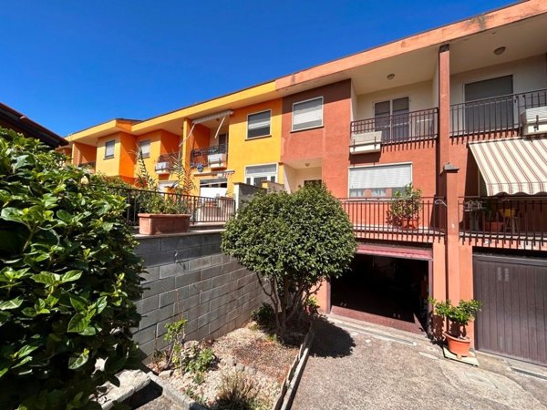 casa indipendente in vendita a Vetralla