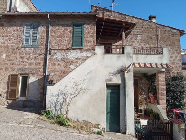 appartamento in vendita a Vetralla in zona La Botte