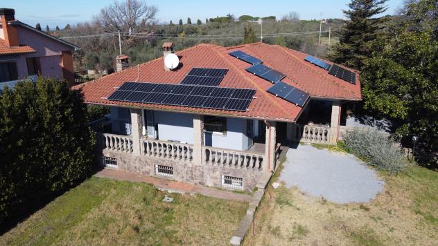 casa indipendente in vendita a Vetralla