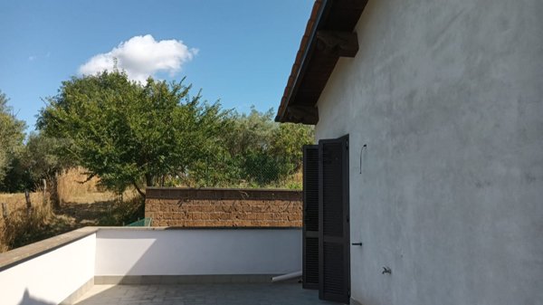 casa indipendente in vendita a Vetralla in zona Tre Croci