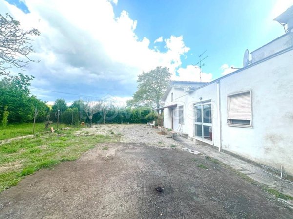 casa indipendente in vendita a Vetralla in zona Cura di Vetralla