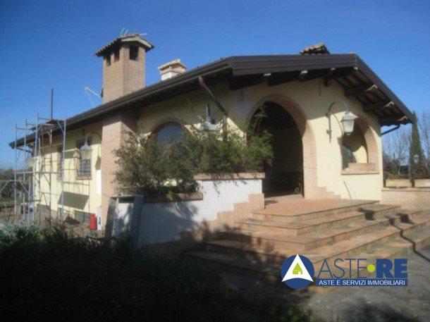 casa indipendente in vendita a Vetralla