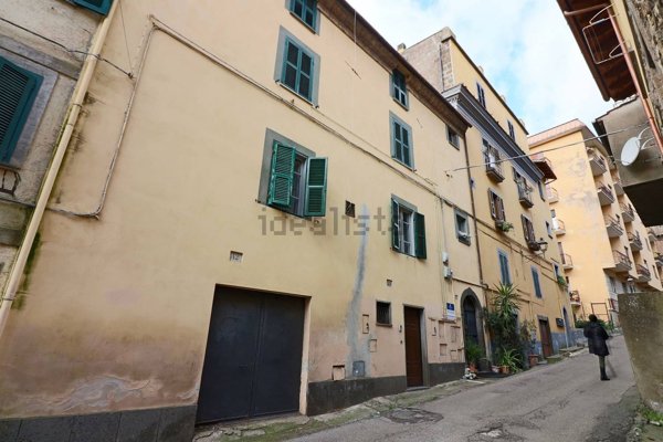 appartamento in vendita a Vetralla