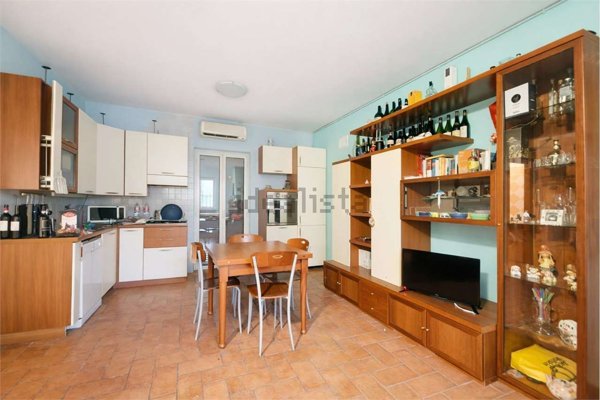 casa indipendente in vendita a Vetralla