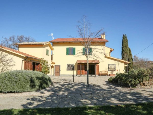 casa indipendente in vendita a Vetralla