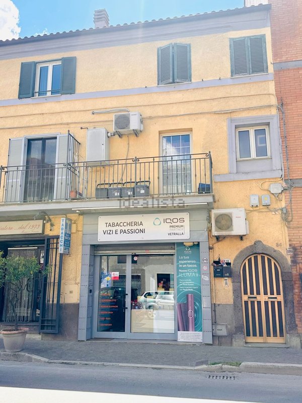 appartamento in vendita a Vetralla in zona Cura di Vetralla