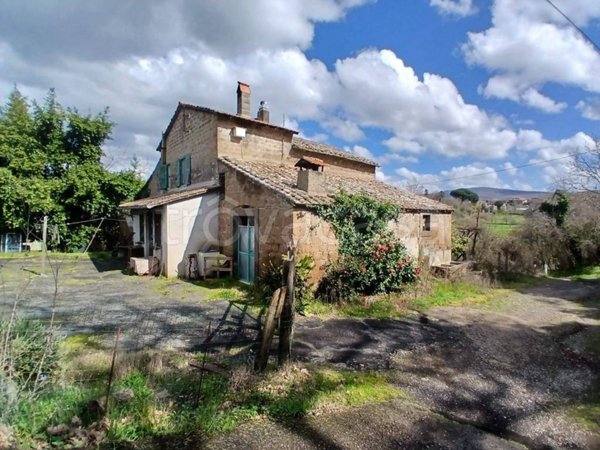 casa indipendente in vendita a Vetralla in zona Mazzocchio