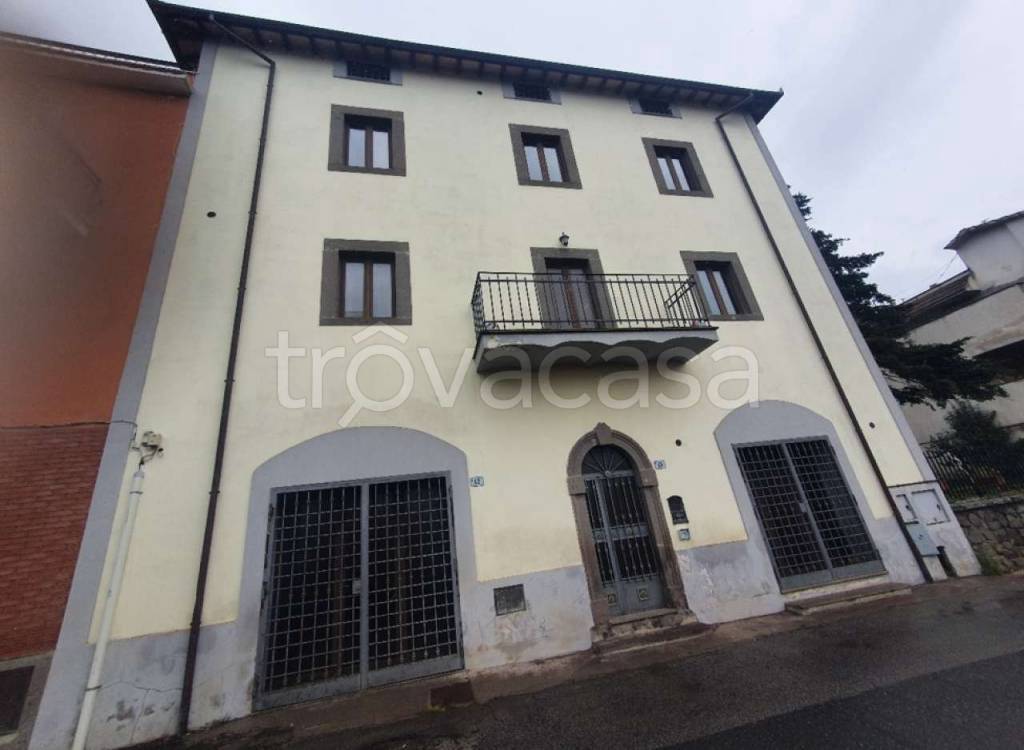 casa indipendente in vendita a Vetralla