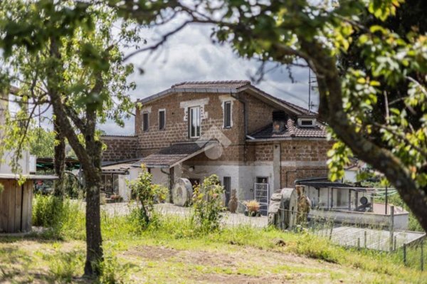 appartamento in vendita a Vetralla