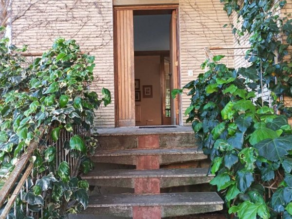 casa indipendente in vendita a Vetralla