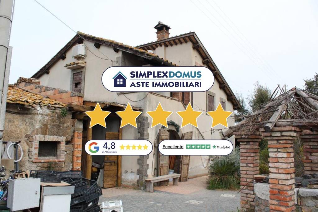 casa indipendente in vendita a Vetralla