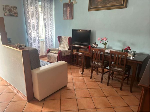 appartamento in vendita a Vetralla in zona Cura di Vetralla