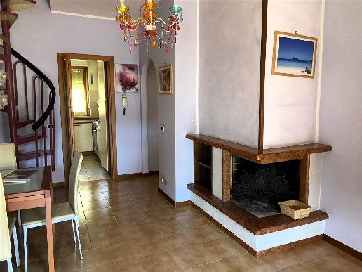 appartamento in vendita a Vetralla in zona Cura di Vetralla