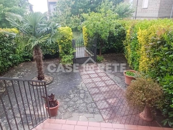 casa indipendente in vendita a Vetralla in zona Cura di Vetralla