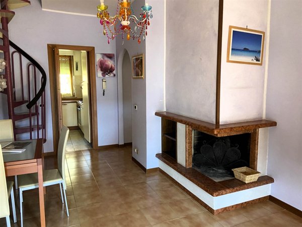 appartamento in vendita a Vetralla in zona Cura di Vetralla