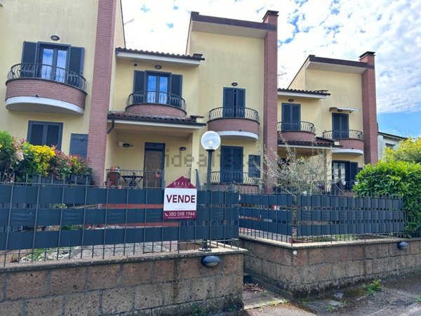 appartamento in vendita a Vetralla in zona La Botte