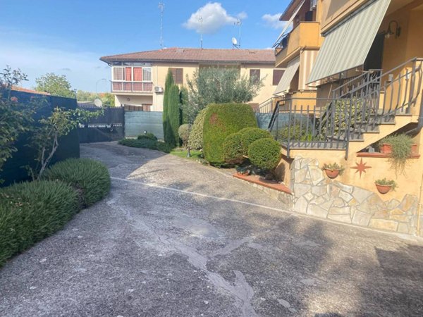 casa indipendente in vendita a Vetralla in zona Cura di Vetralla