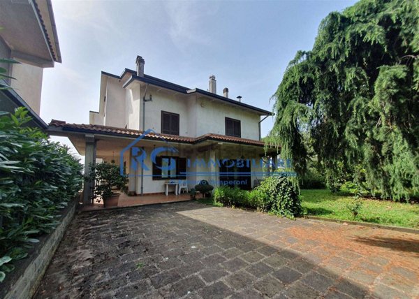 casa indipendente in vendita a Vetralla in zona Cura di Vetralla