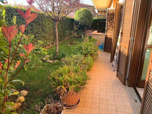 casa indipendente in vendita a Vignanello
