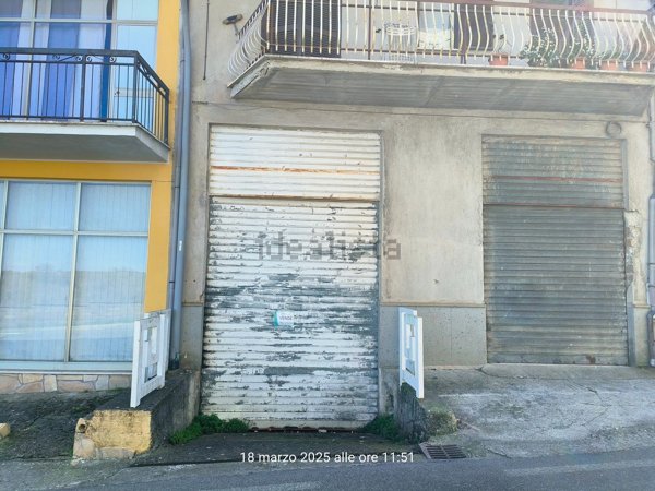 locale di sgombero in vendita a Vignanello