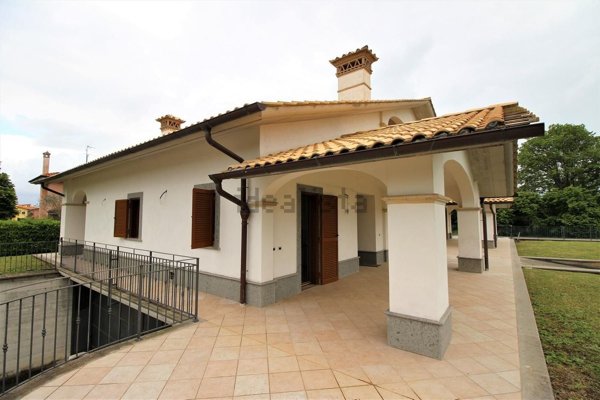 casa indipendente in vendita a Vignanello
