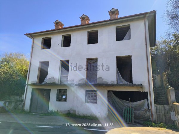 casa indipendente in vendita a Vignanello
