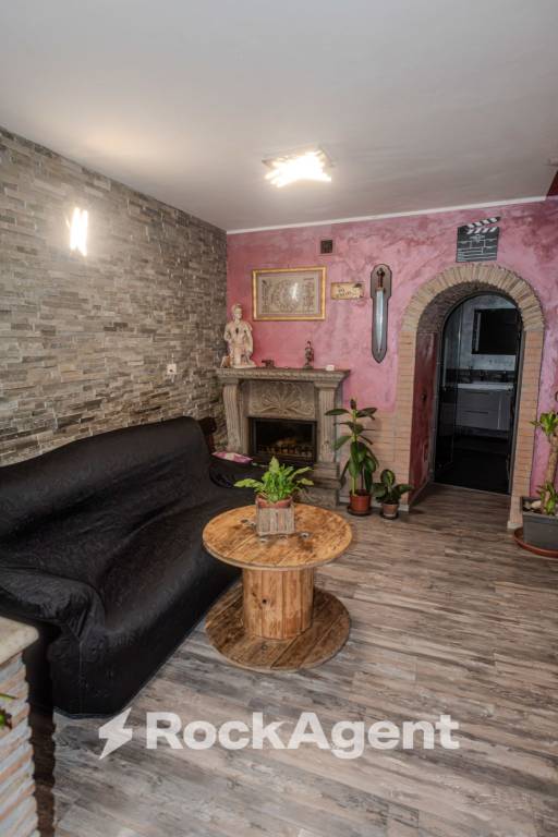 casa indipendente in vendita a Vignanello