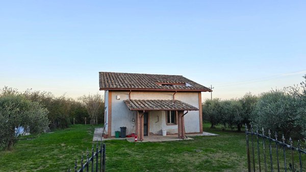 casa indipendente in vendita a Vignanello