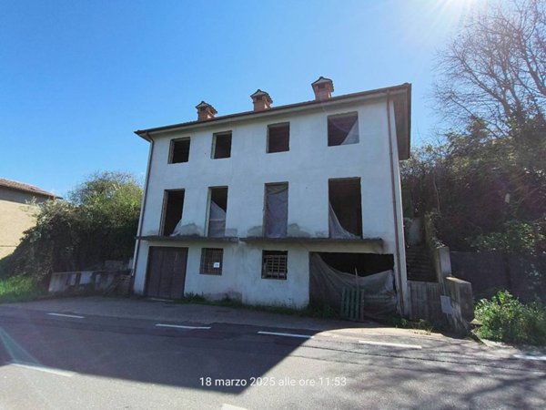 casa indipendente in vendita a Vignanello