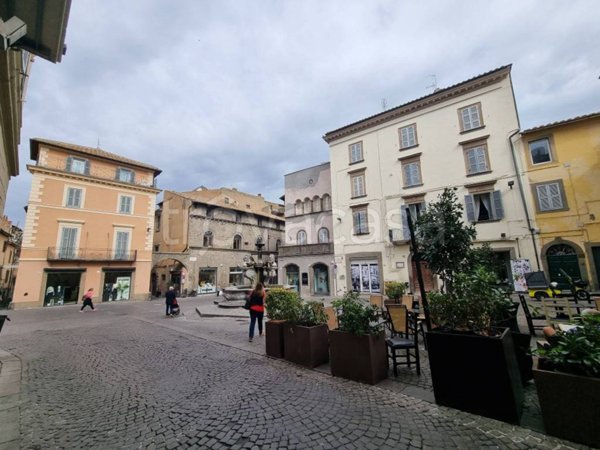 casa indipendente in vendita a Viterbo in zona Centro Città