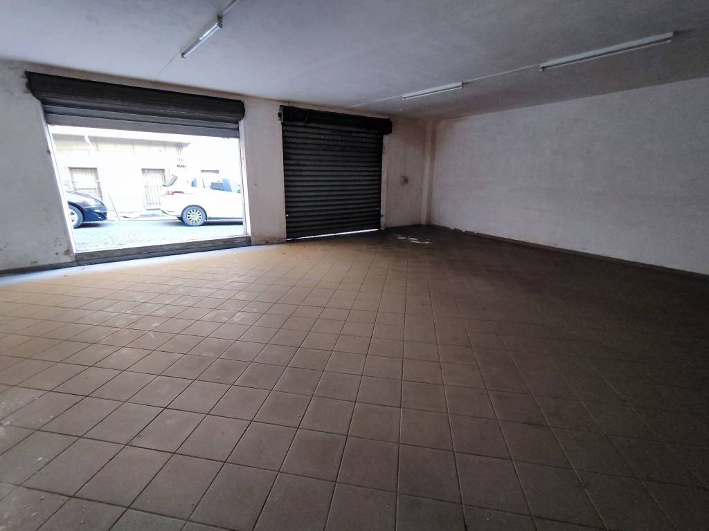 locale di sgombero in vendita a Viterbo in zona Centro Città