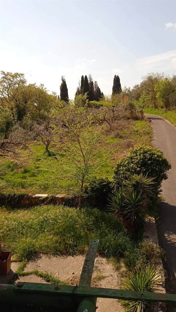 appartamento in vendita a Viterbo in zona Roccalvecce