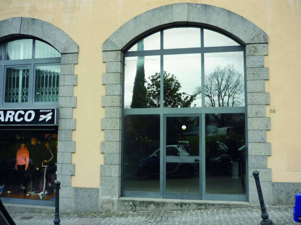negozio in vendita a Viterbo