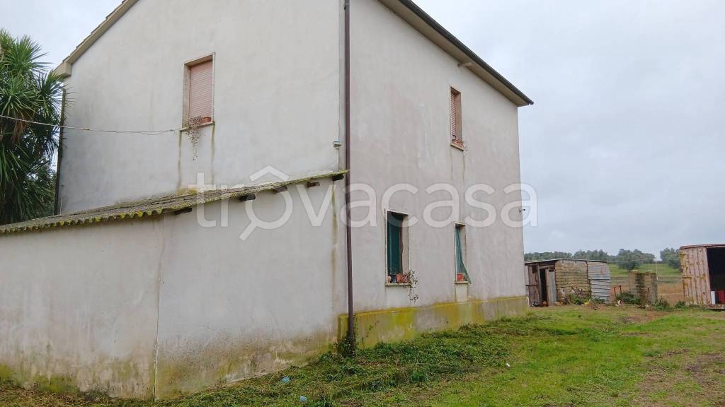 casa indipendente in vendita a Viterbo in zona Monterazzano